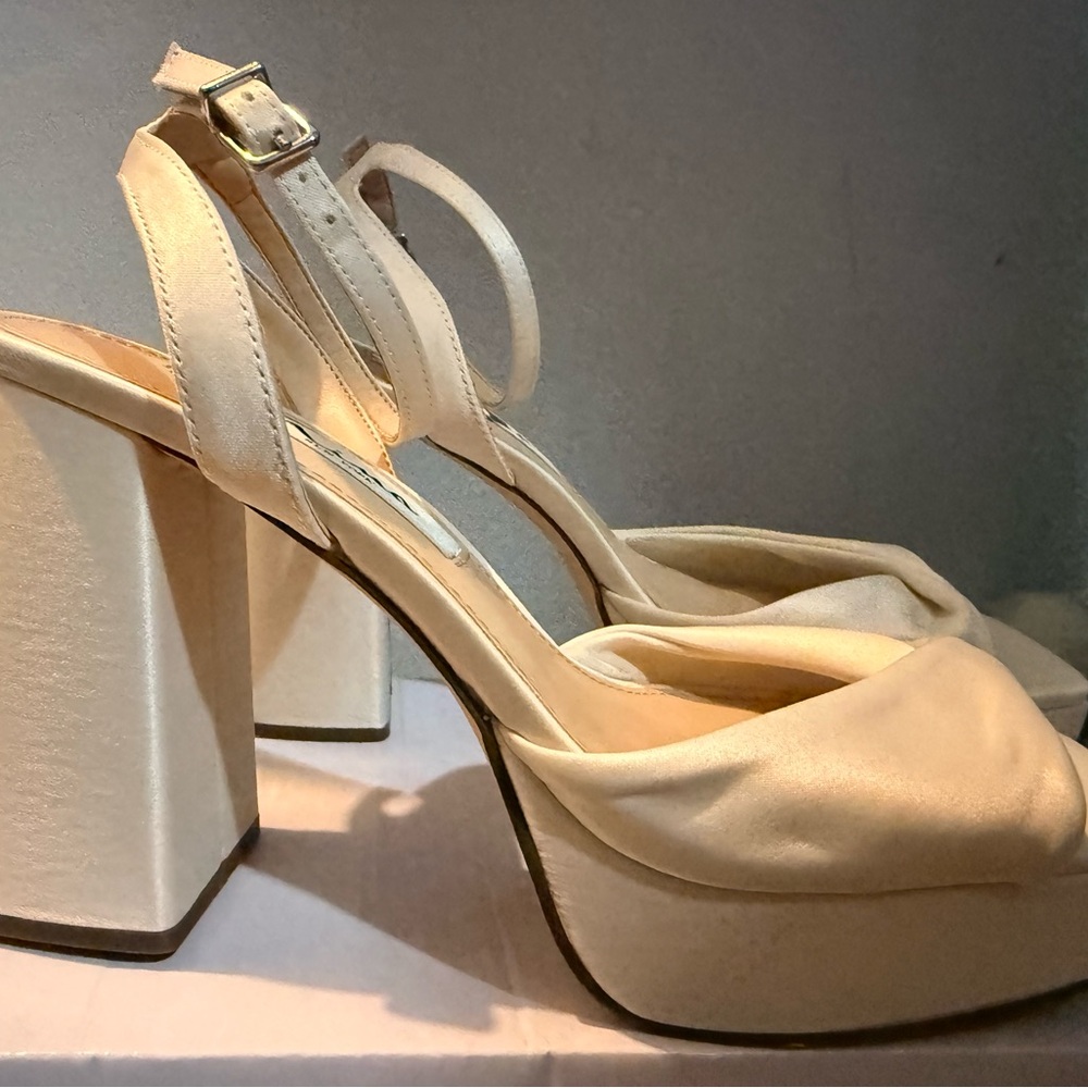 Elegant Cream Platform Heels